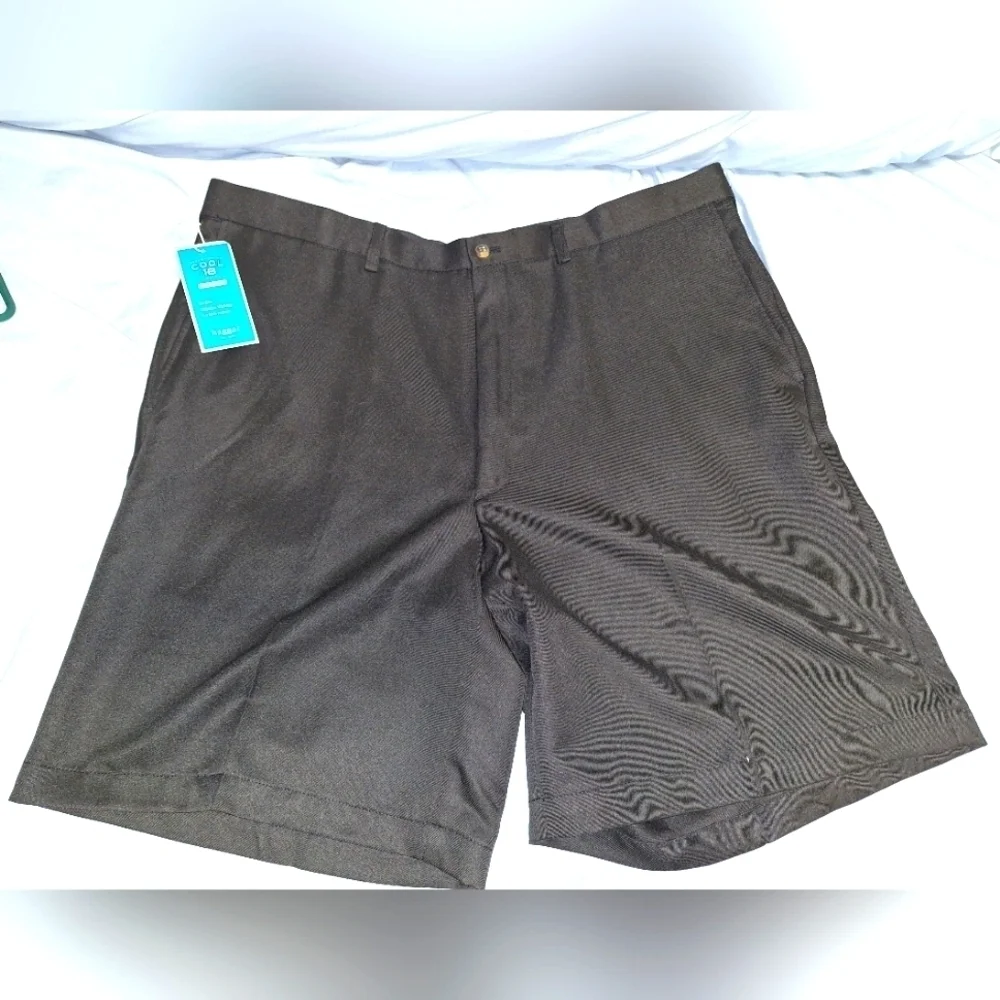 Haggar men's shorts on a size 42W. They're NWT with no flaws.